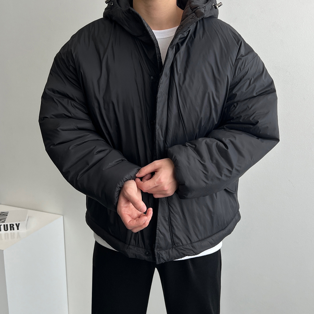 재킷 모델 착용 이미지-S14L3